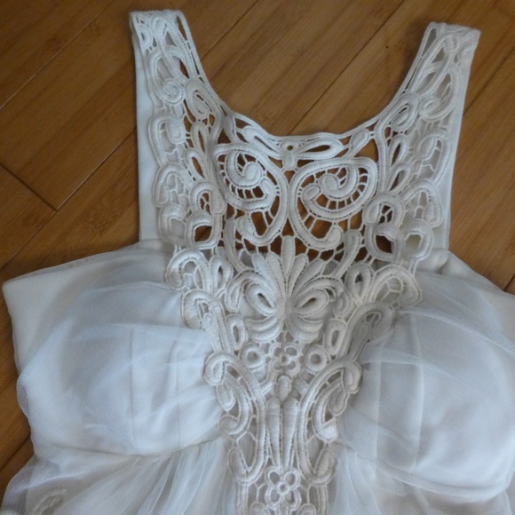 *~*HP*~*dream exquisite lace top by muse xs - Picture 3 of 6